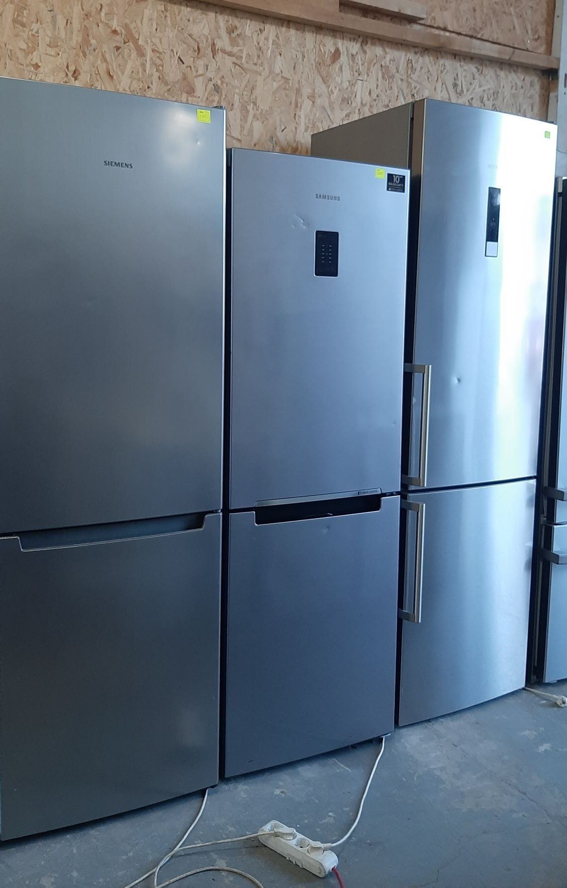 Холодильник Siemens Bosch Liebherr