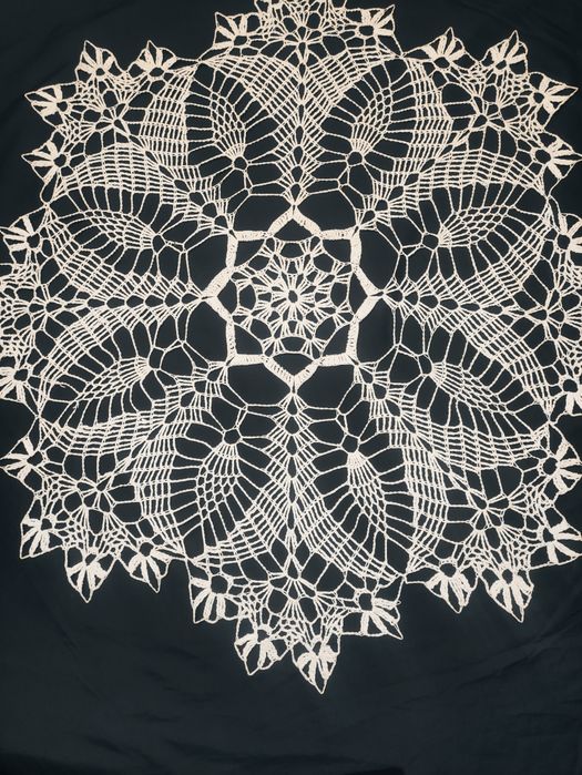 Serwetka na stół ręczna robota