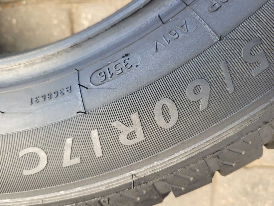215 /60 R 17  C       Dunlop  Lato/Komplet