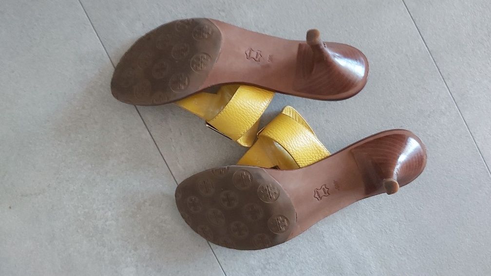 Klapki tory burch