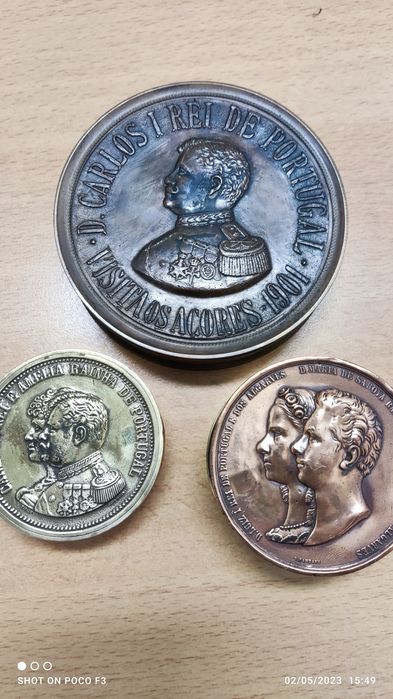 Caixas em bronze temática Monarquia