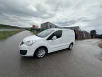 PEUGEOT PARTNER 2015/16 1.6 hdi 90km originalny przbieg  klima