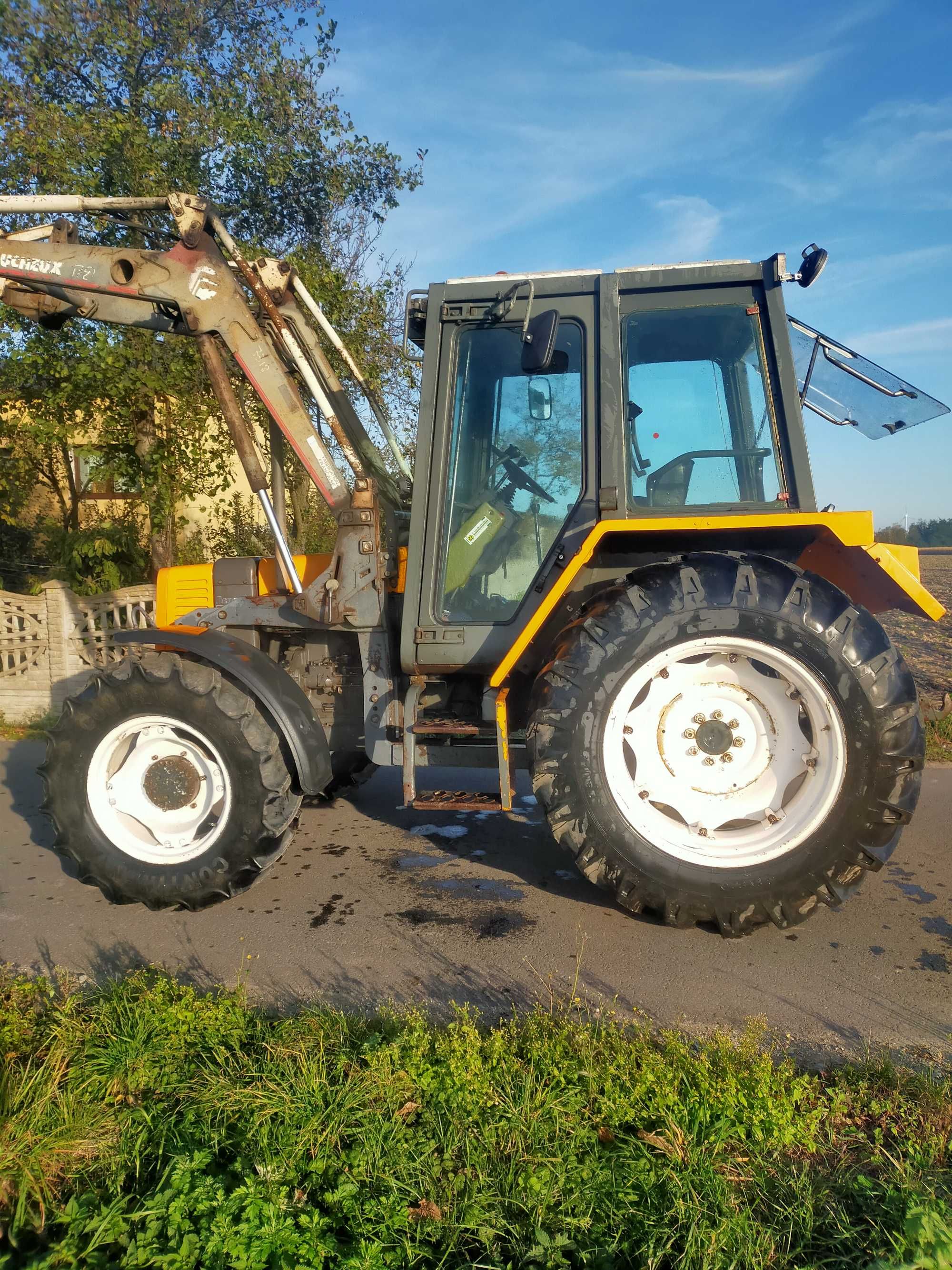Sprzedam ciągnik rolniczy Renault 85-14 rok 1990 tur Fendt