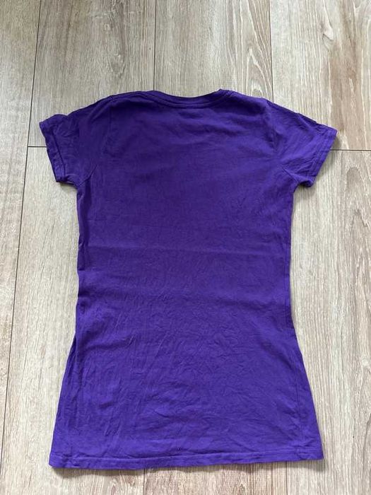 Fioletowy Tshirt z jelonkiem