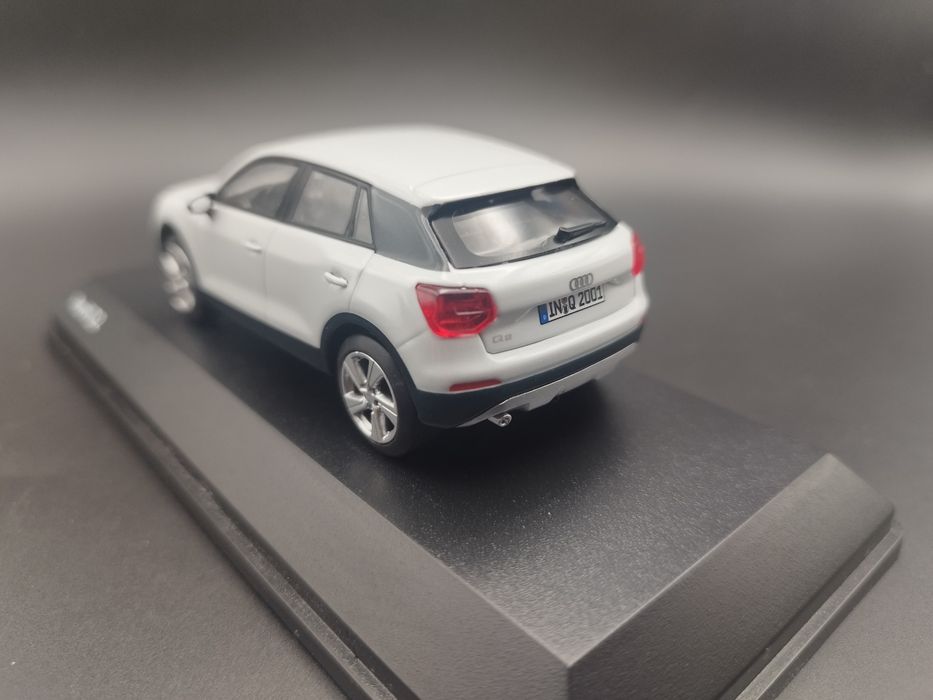 1/43 Spark Audi Q2 White 2016 model