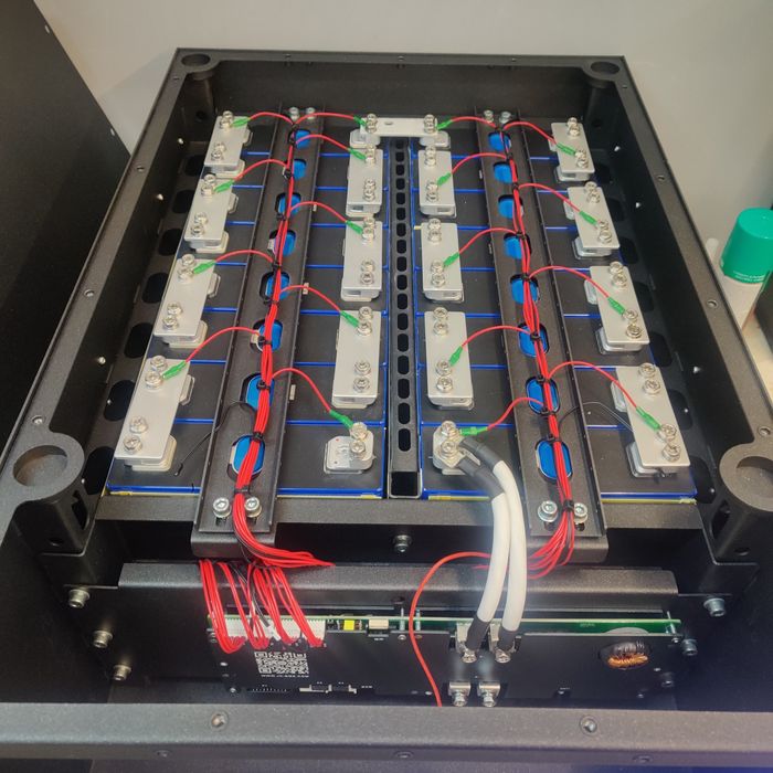 Акомулятор, Акб резервного живлення, інвертор