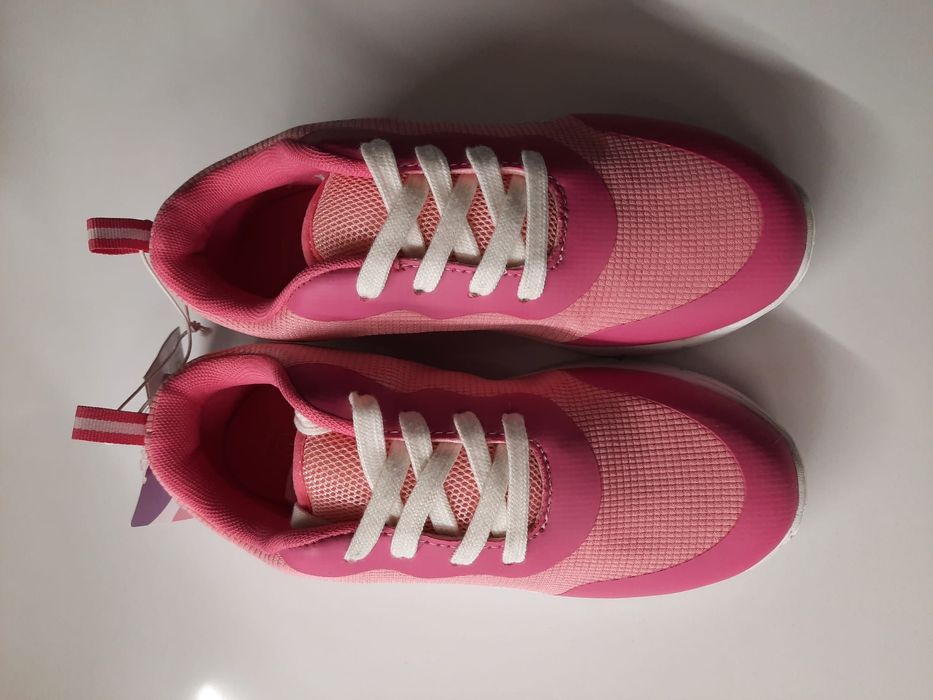 Sapatilhas Disney Junior Minnie Mouse, tamanho 35