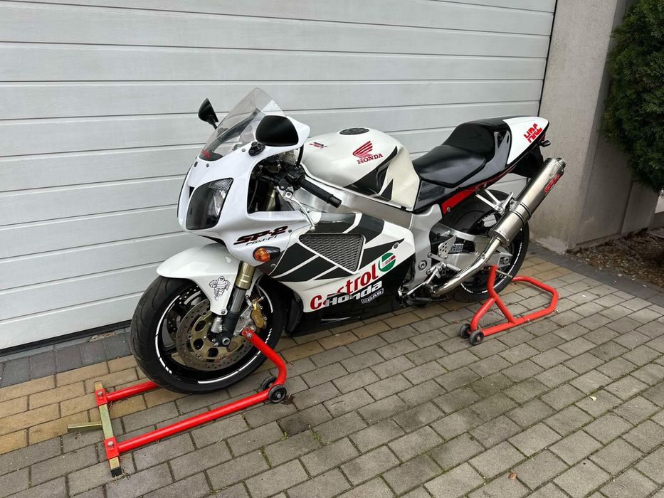 Honda VTR Sp1 Sp2 6.900km przebieg