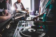 KURS DJ, Warsztaty DJ, Szkoła dla DJów indywidualne zajęcia w centrum
