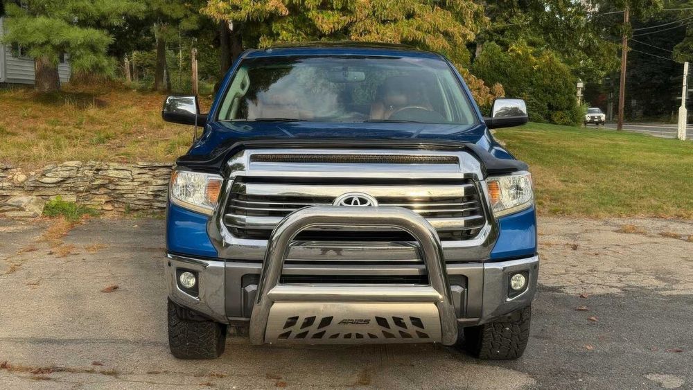 Toyota Tundra 1794 Edition CrewMax      2017