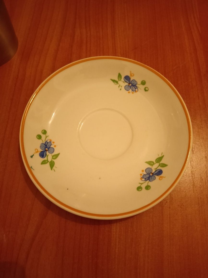 Talerzyk pod filiżankę Lubiana 2 spodek porcelana kwiatki niebieskie
