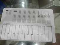 Arturia Minilab 3