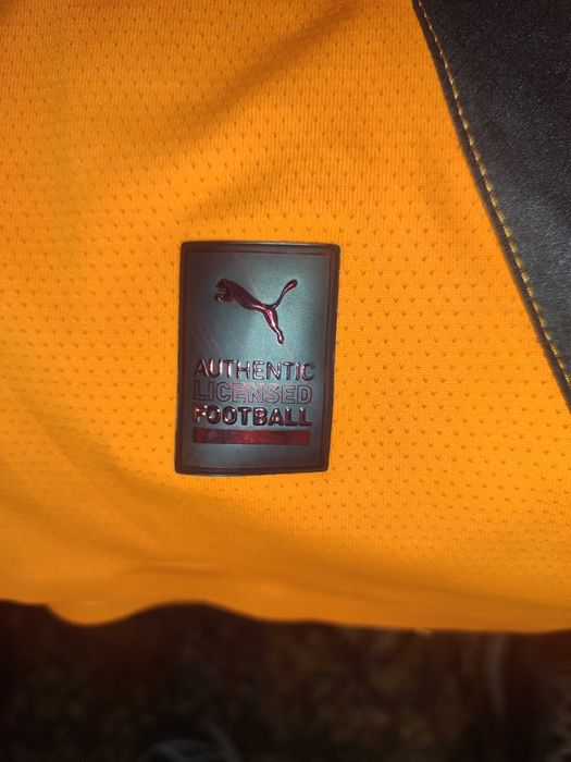 Фудболка Л.Траоле з підписами Конопля юхим, Даріо Серина,Дмитро Різник