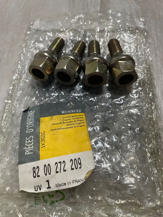 Pernos Renault - novos