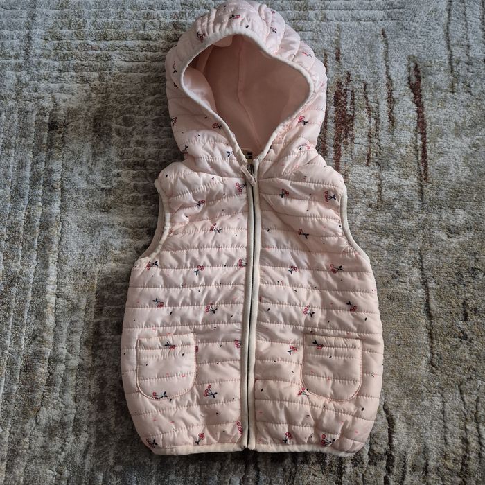 Bezrękawnik dziecięcy z kapturem 86