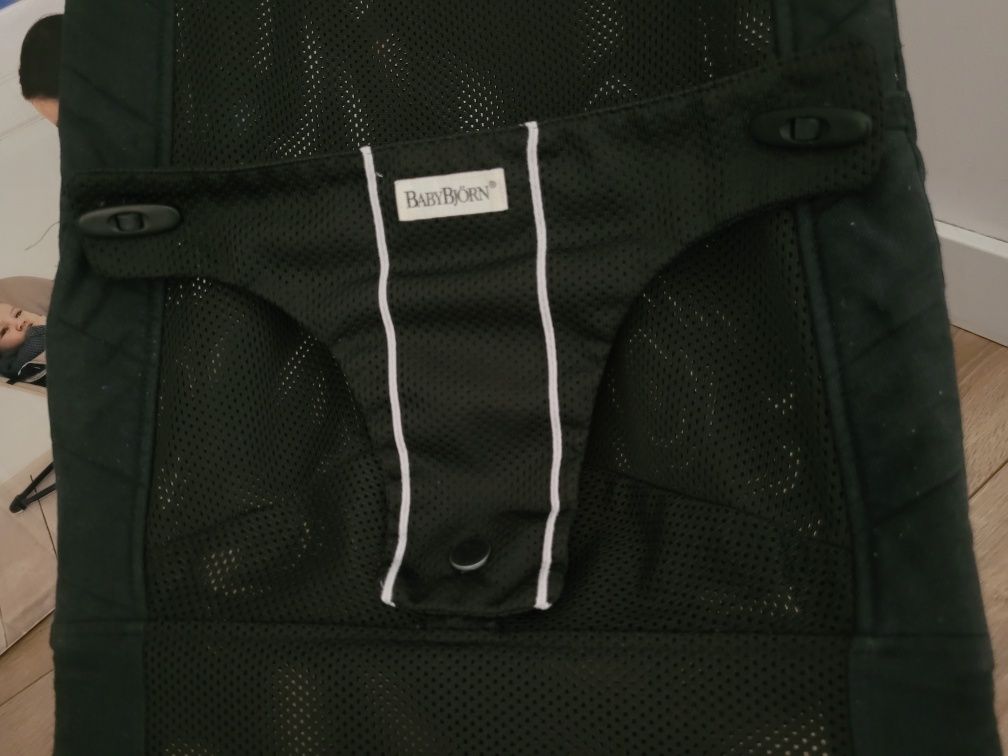 BabyBjorn SIATKA MESH bujaczek lezaczek czarny