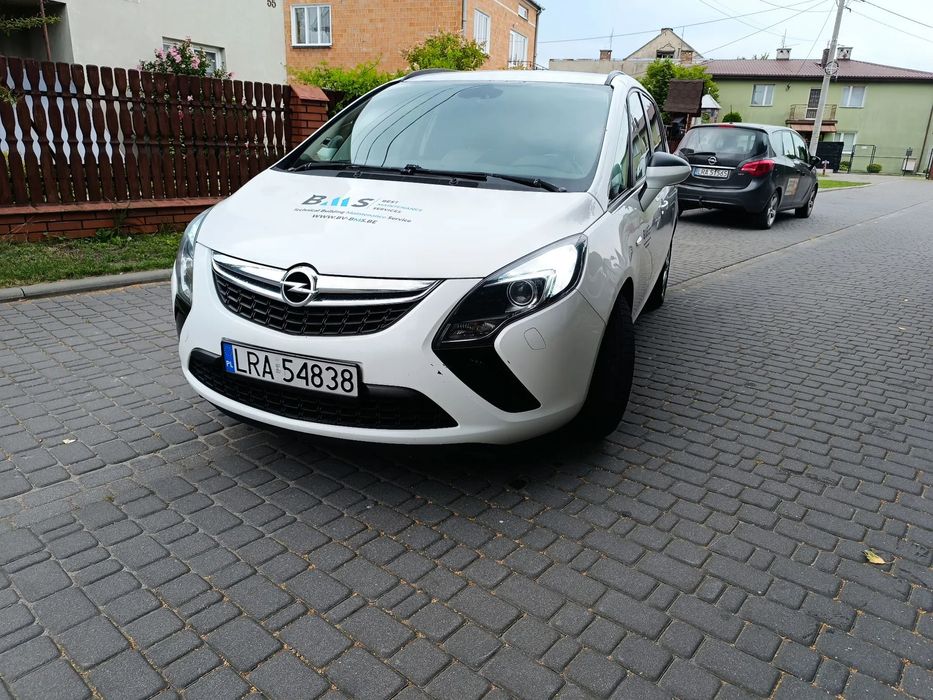 Opel Zafira 1.6 CDTI Bezwypadkowy Euro6 Pewny przebieg. 2 właściciel.