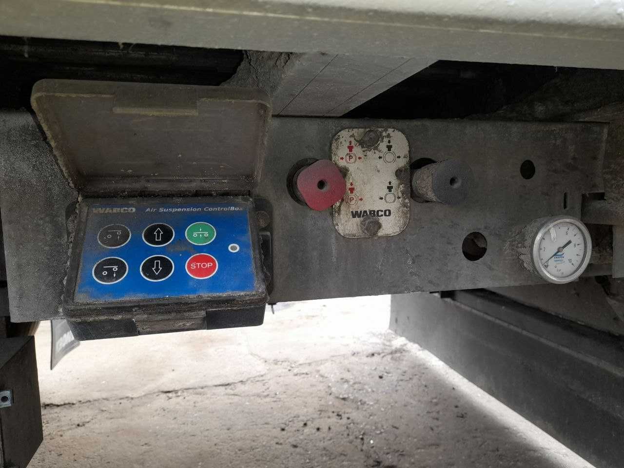 Knapen Trailers BV Ruchoma Podłoga