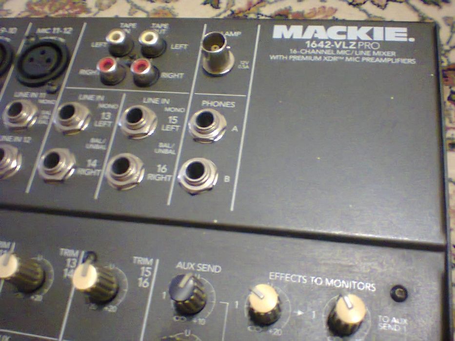 Мікшерный пульт Mackie 1642 VLZ Pro, Mackie MS 1402 VLZ.