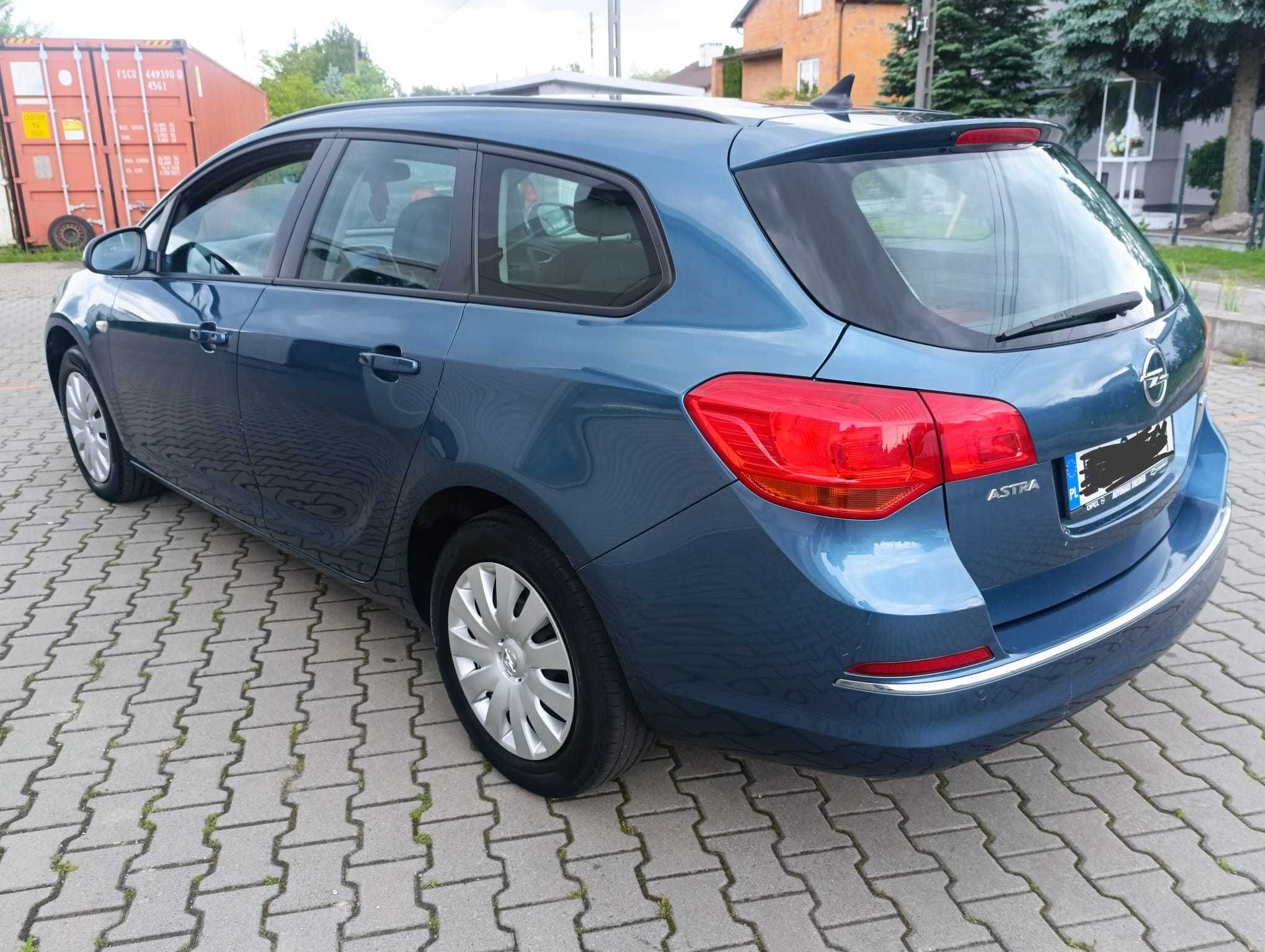 Opel Astra J SPORTS TOURER 1,7 CDTI 130 KM 2012/13r duża navi