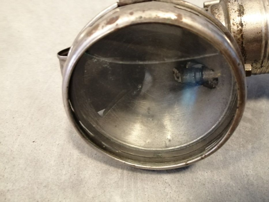 stara lampa rowerowa karbidowa