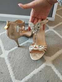 Sandałki szpilki złote ślubne weselne sandały