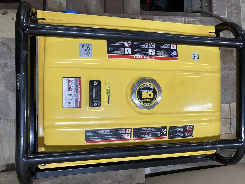 Портативний генератор Aksa AAP8000E на обкатке