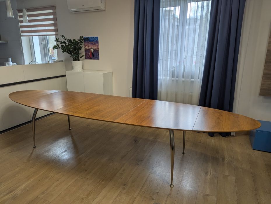 Універсальний розкладний стіл