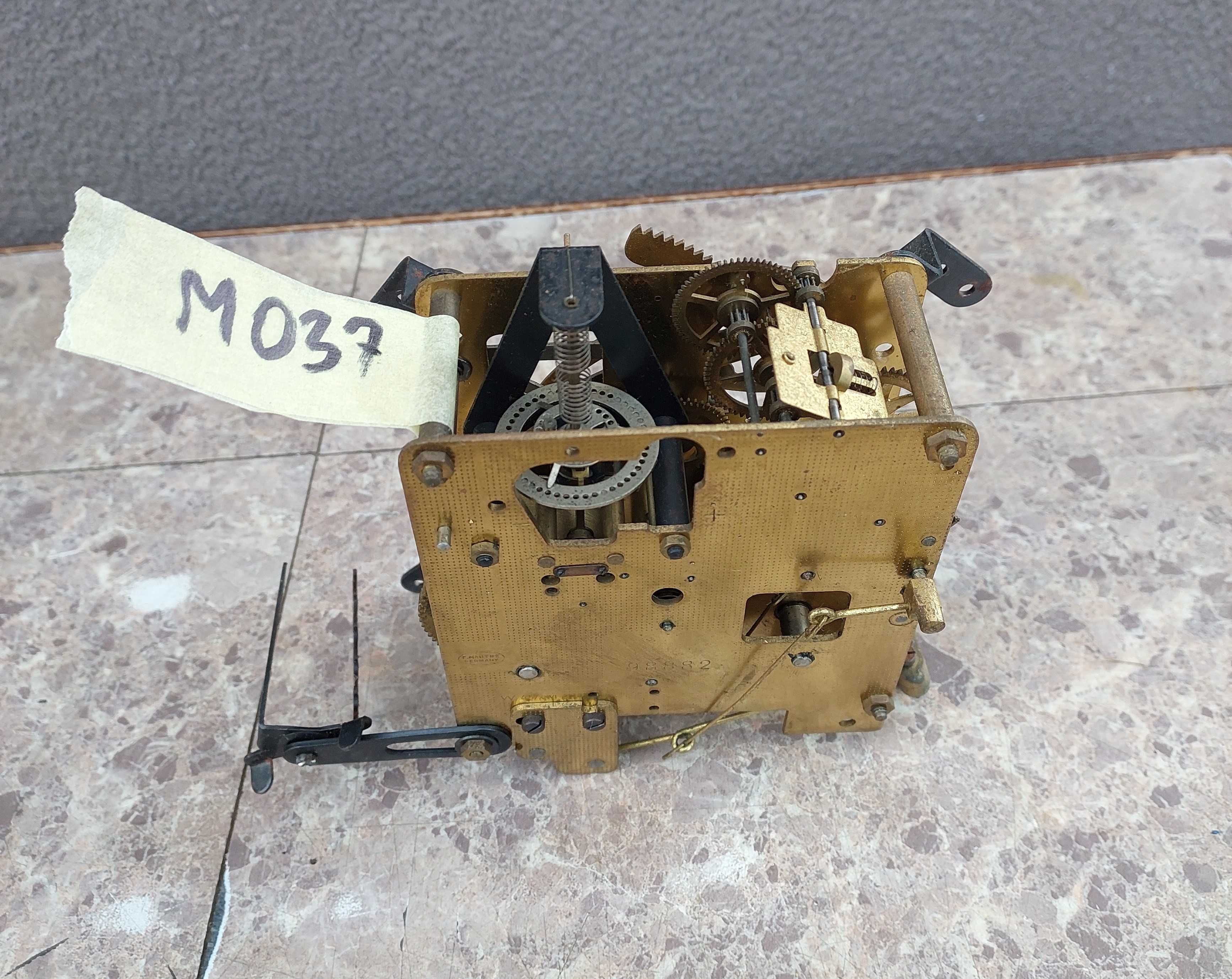 M037 Mechanizm zegara bufetowego Mauthe balansowy kominkowy