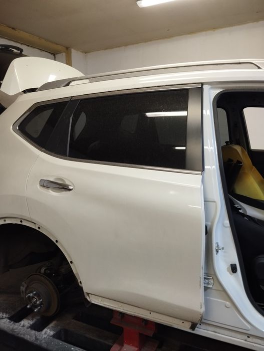 Дверь, Двері Нисан Рог т32