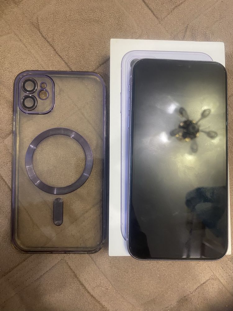 Продам Iphone 11