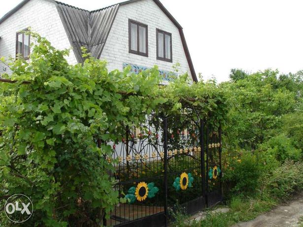 Обмін-продаж будинка в Харкові на квартиру в Рівному, Ужгороді, Харків