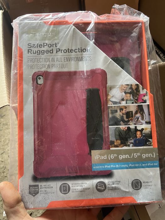 Для айпада чихол