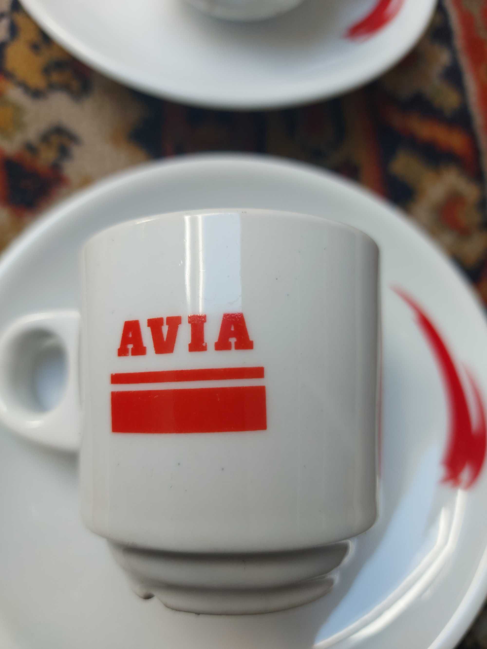 Duas chávenas café avia