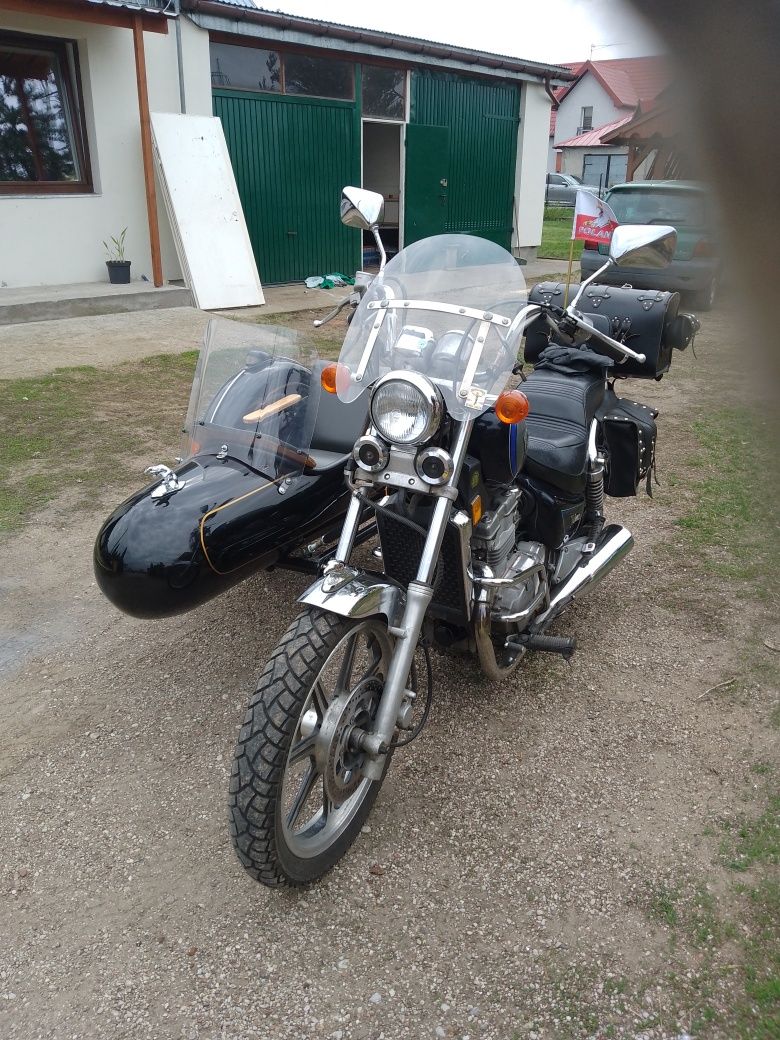 Kawasaki Vulkan 500 z wózkiem