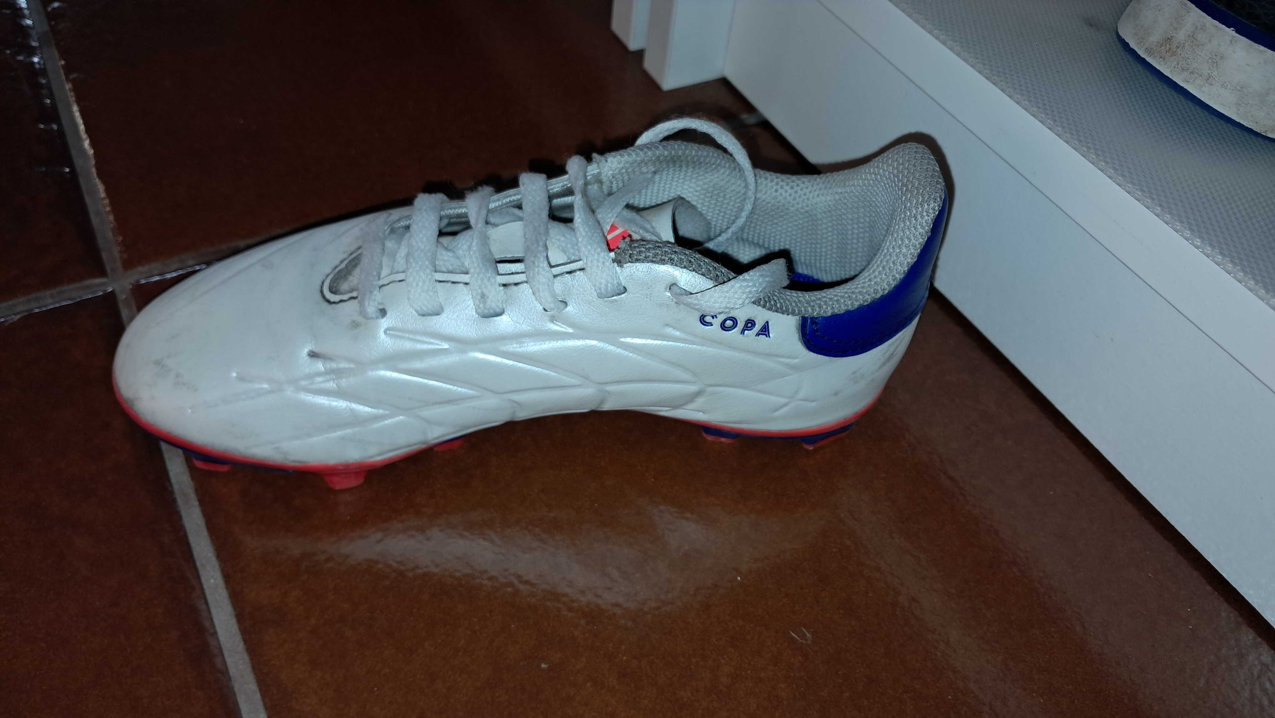 Chuteiras ADIDAS criança - pouco uso