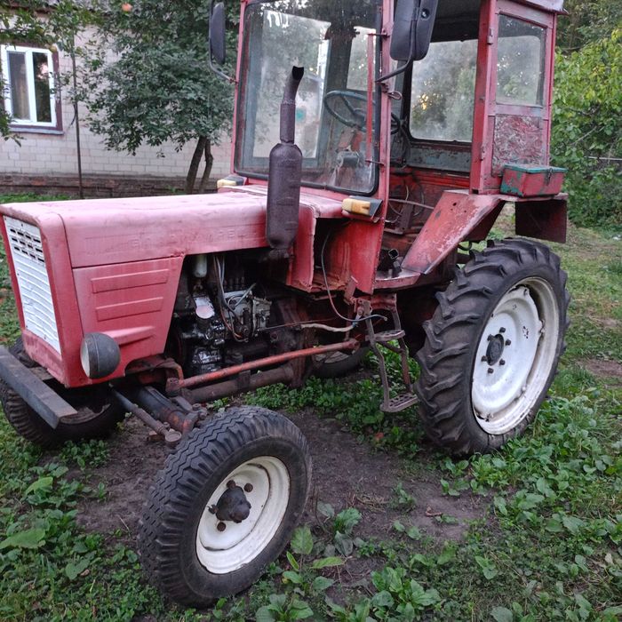 Трактор т-25 на ходу