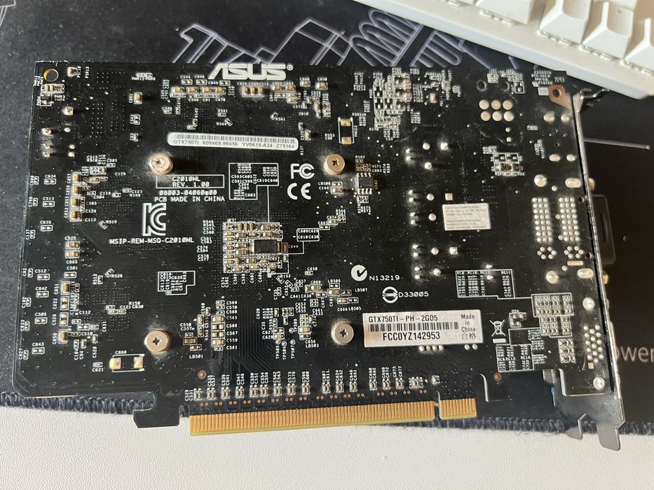 GTX 750 TI asus 2gb