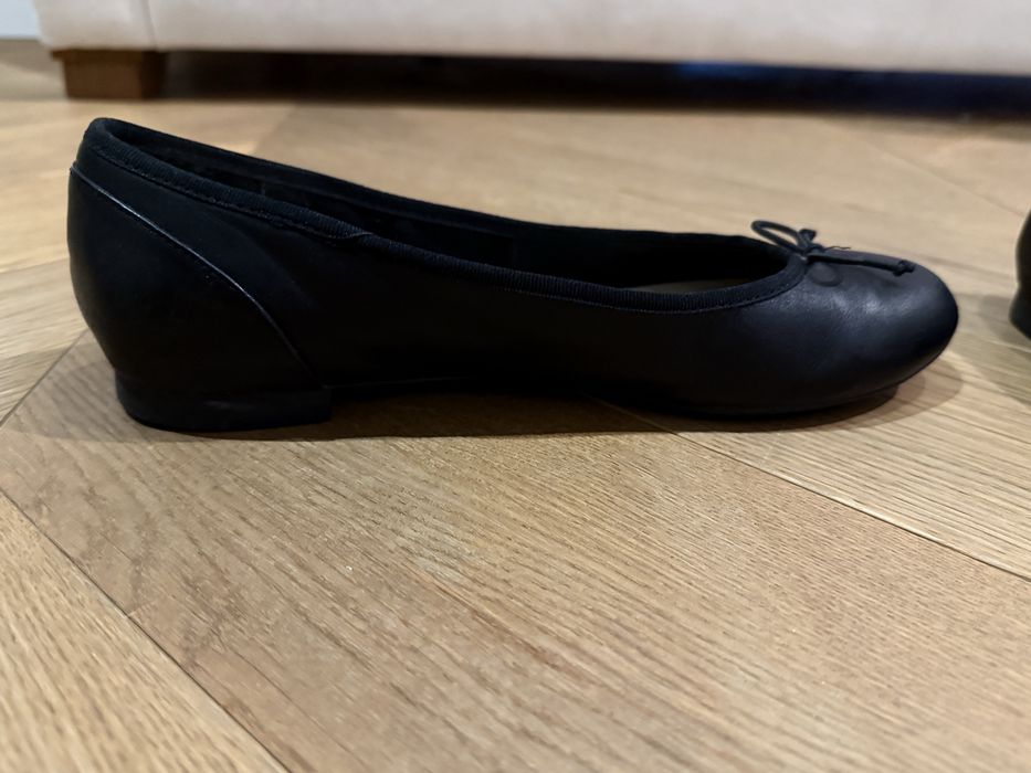 класичні балетки чорні та бежеві 38р
