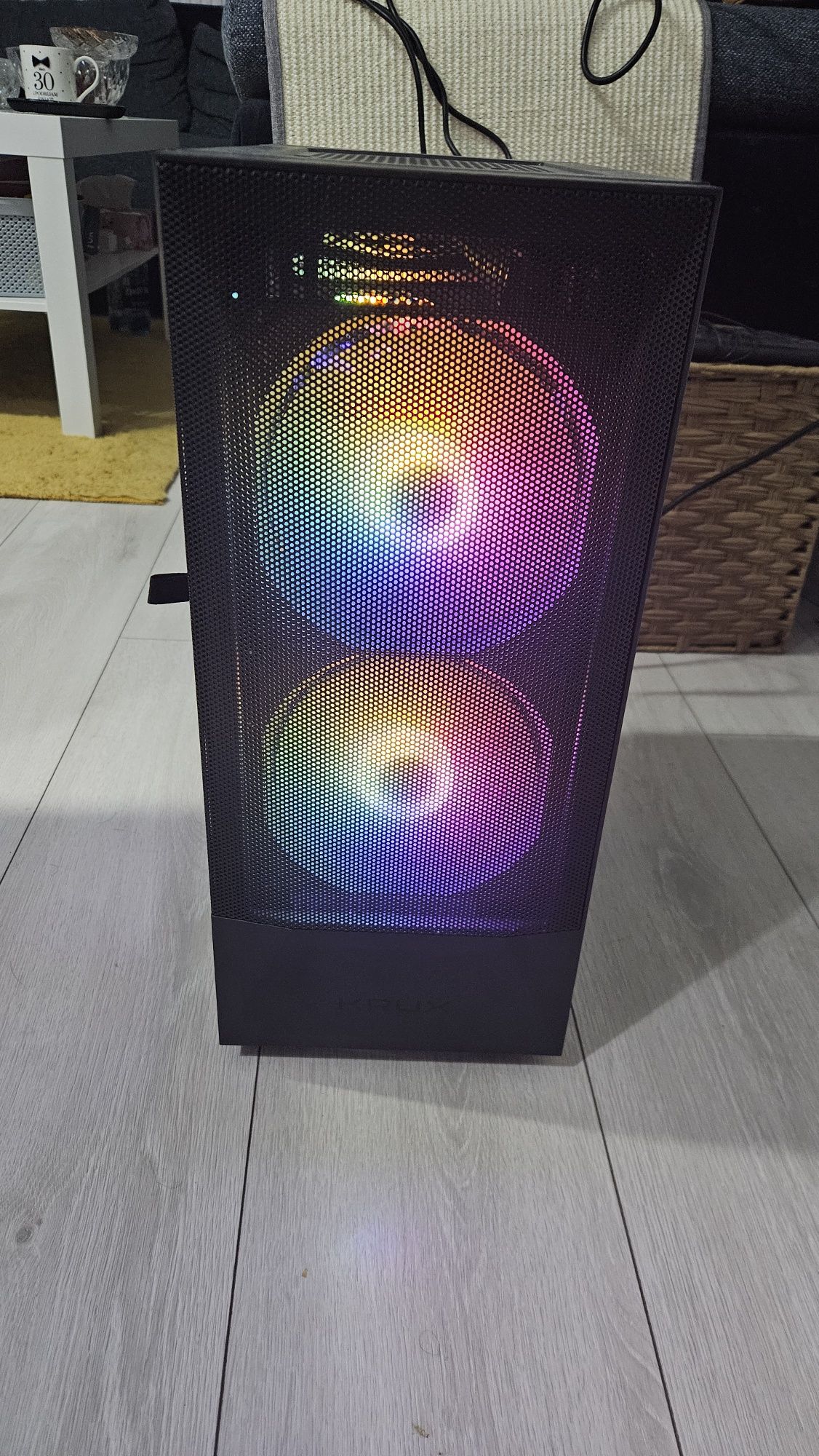 Komputer i3 10100f rx 5600xt 16gb ram