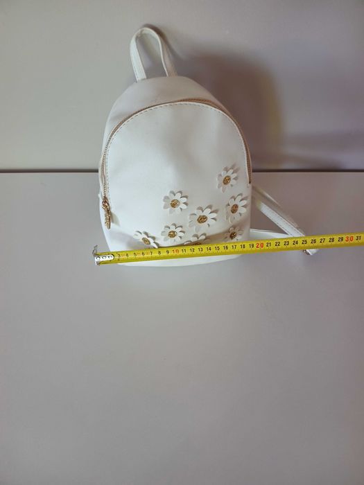 biały złoty mini plecak plecaczek damski dla dziewczynki kobiecy