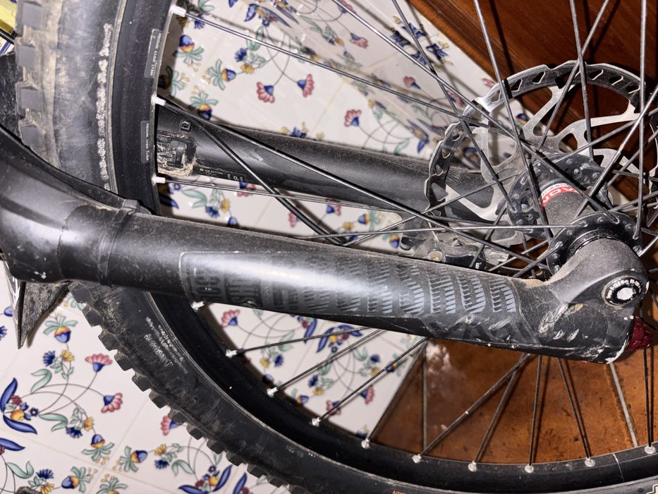 Bicicleta enduro Banshee