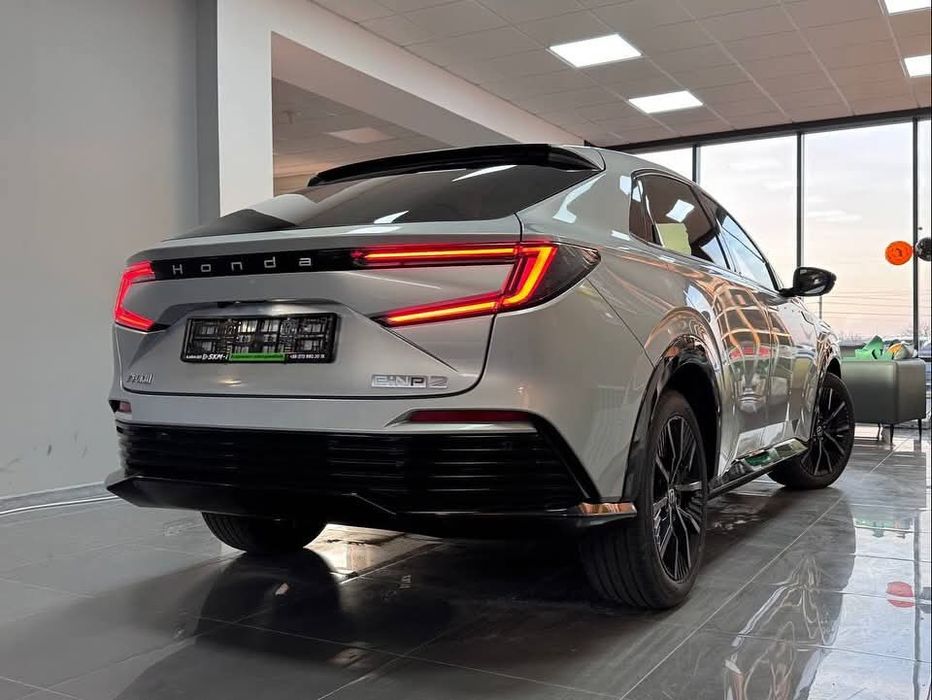 Електроавтомобіль Honda enp 2