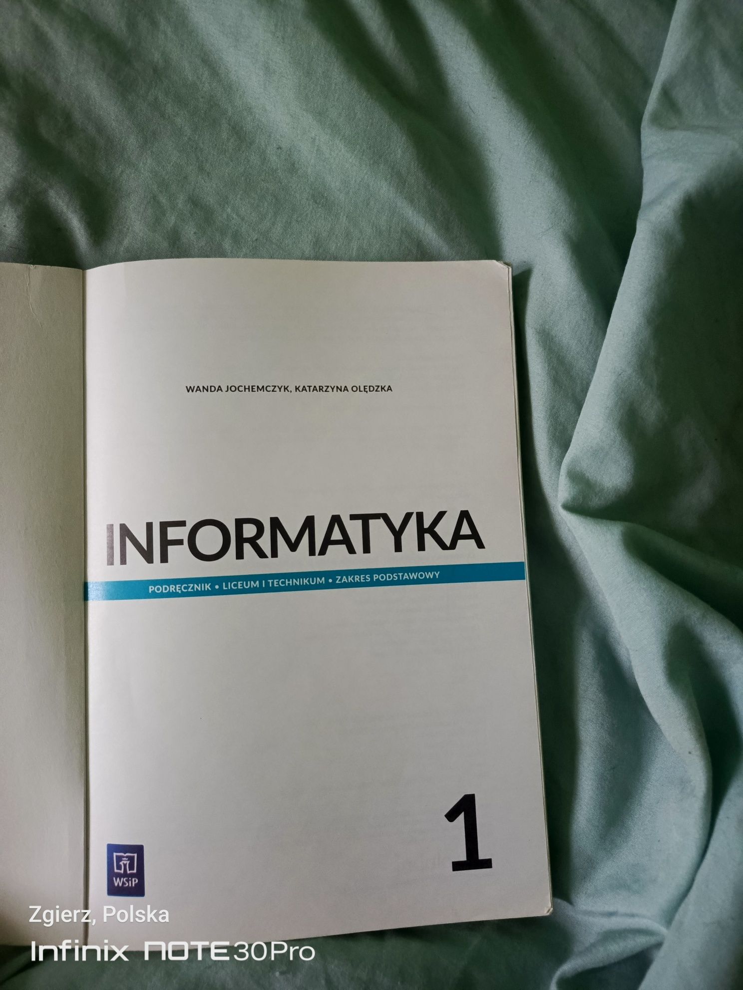 Sprzedam książkę do informatyki