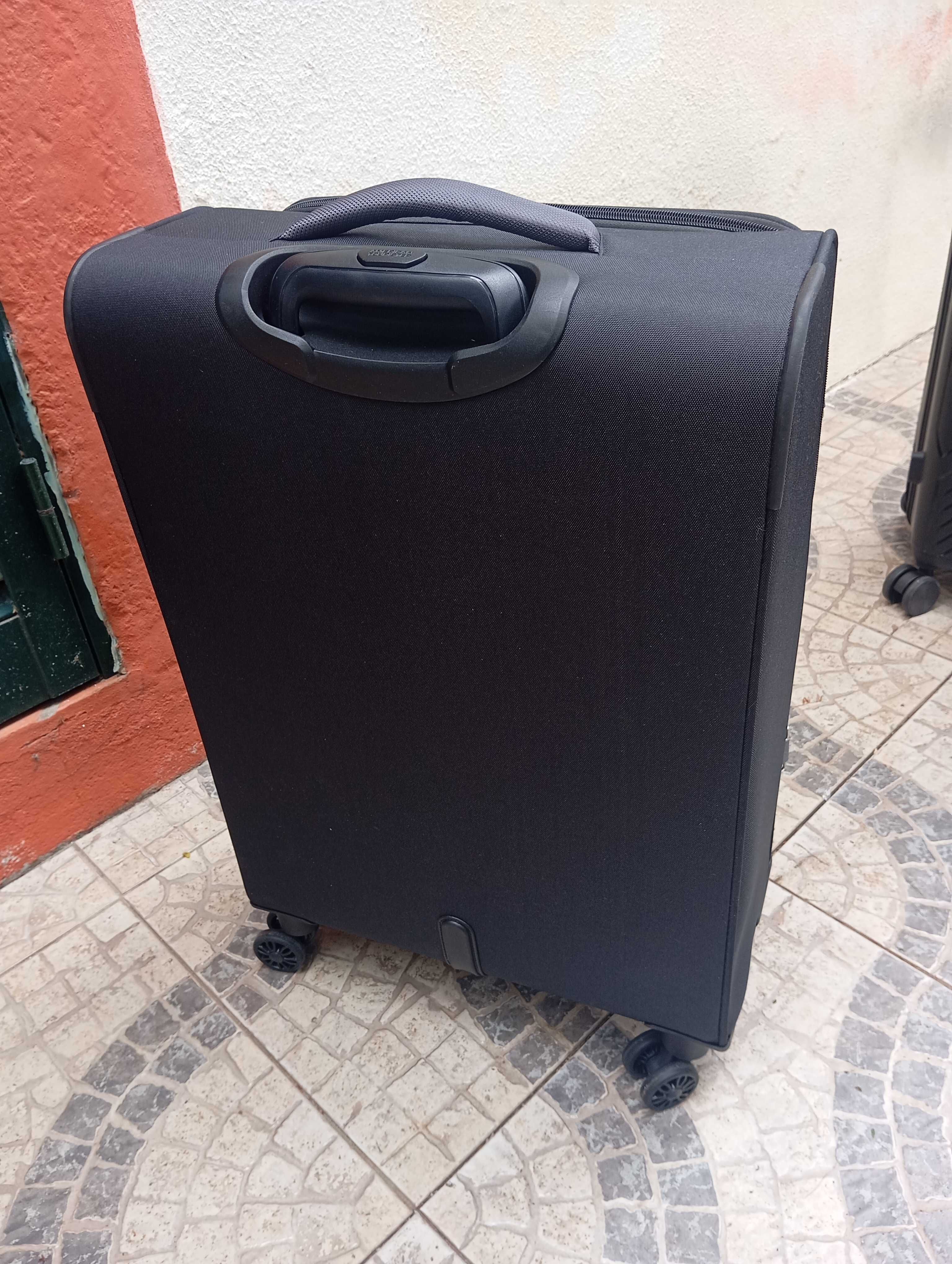 Mala de viagem NOVA