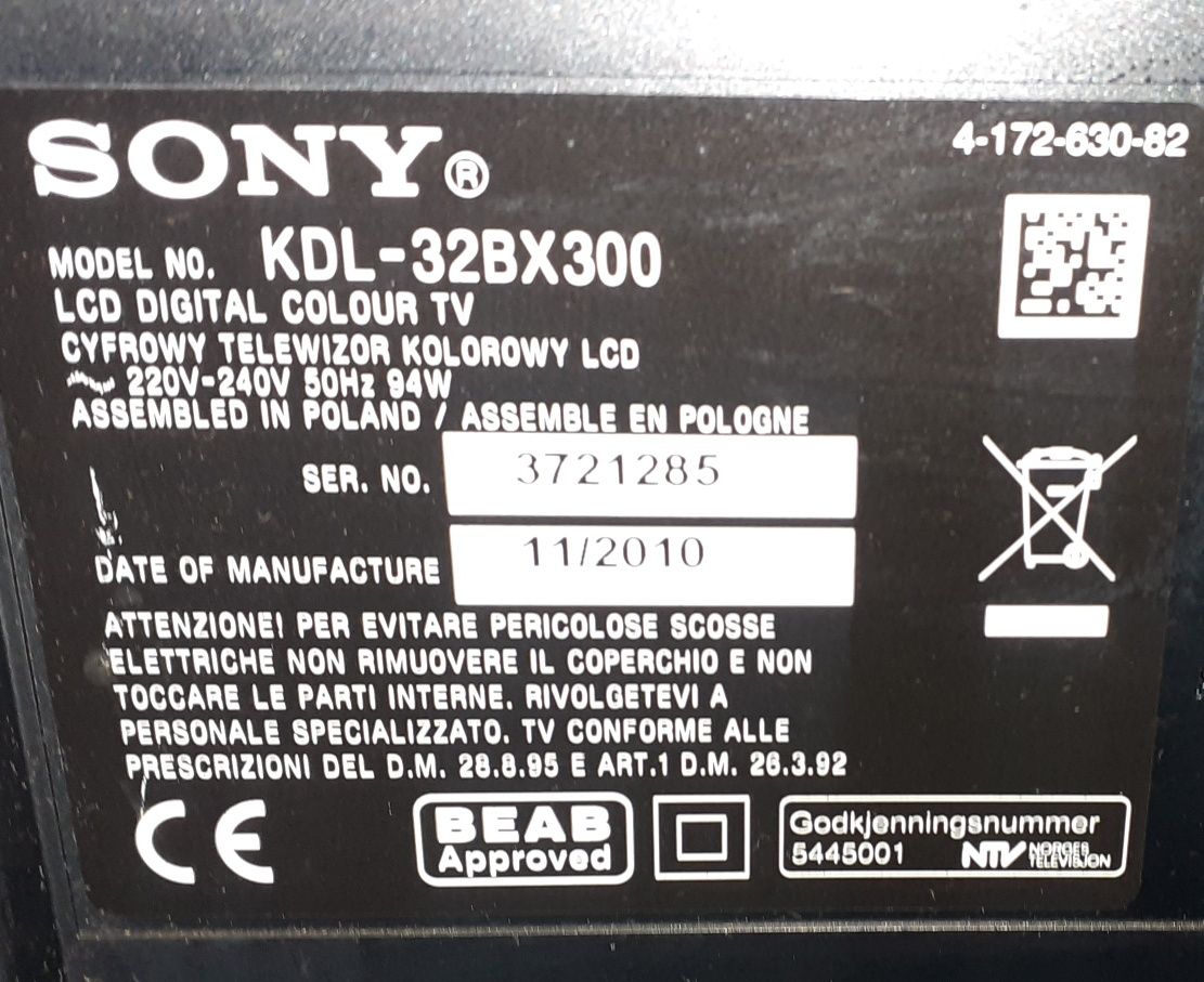 SONY bavia  KDL - 32BX300