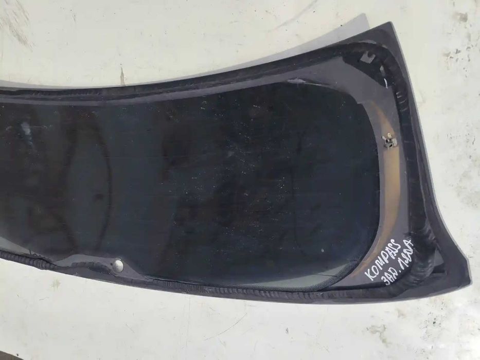 Скло заднє кришки багажника Jeep Compass 2017-2021