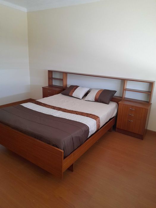 Moradia individual T6 na Covilhã com garagem para 3 carros e quintal