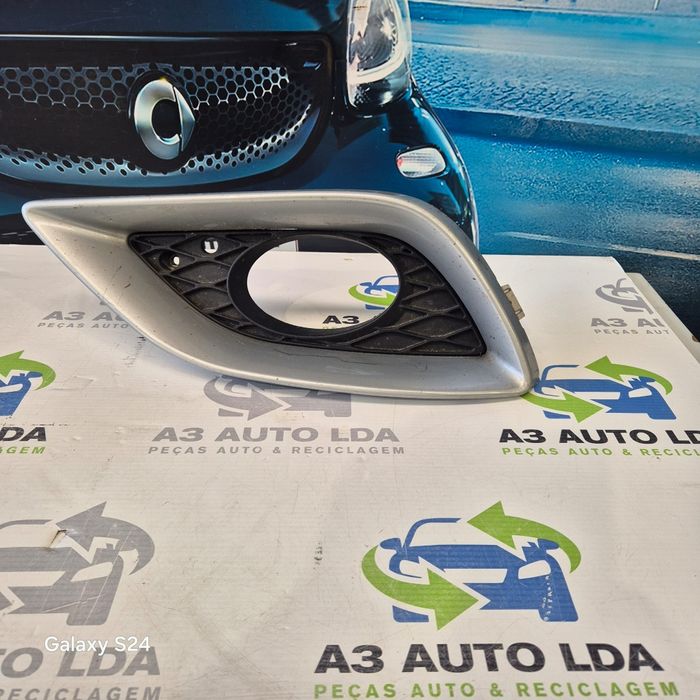 Grelha direita farol de nevoeiro pára choque Mercedes Classe R W251