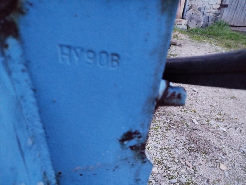 Lemken obrotowy 4 skibowy 3+1